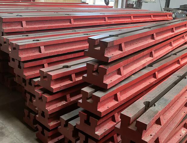 <strong>铸铁地轨</strong>